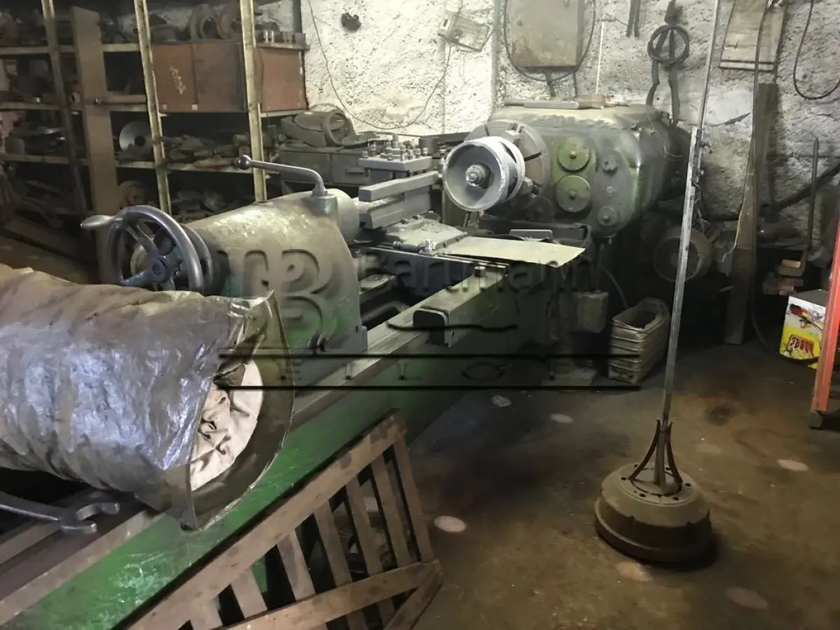 LOTE 002 - Torno Horizontal