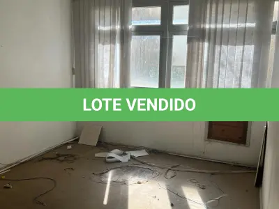 LOTE 001 - Sala comercial