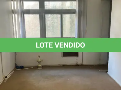 LOTE 001 - Sala comercial