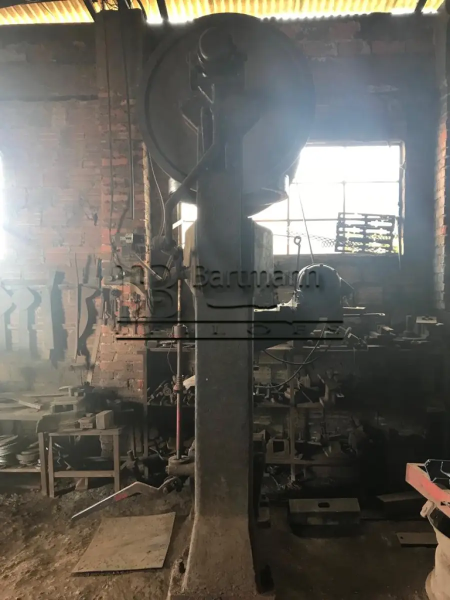 LOTE  - prensa excêntrica