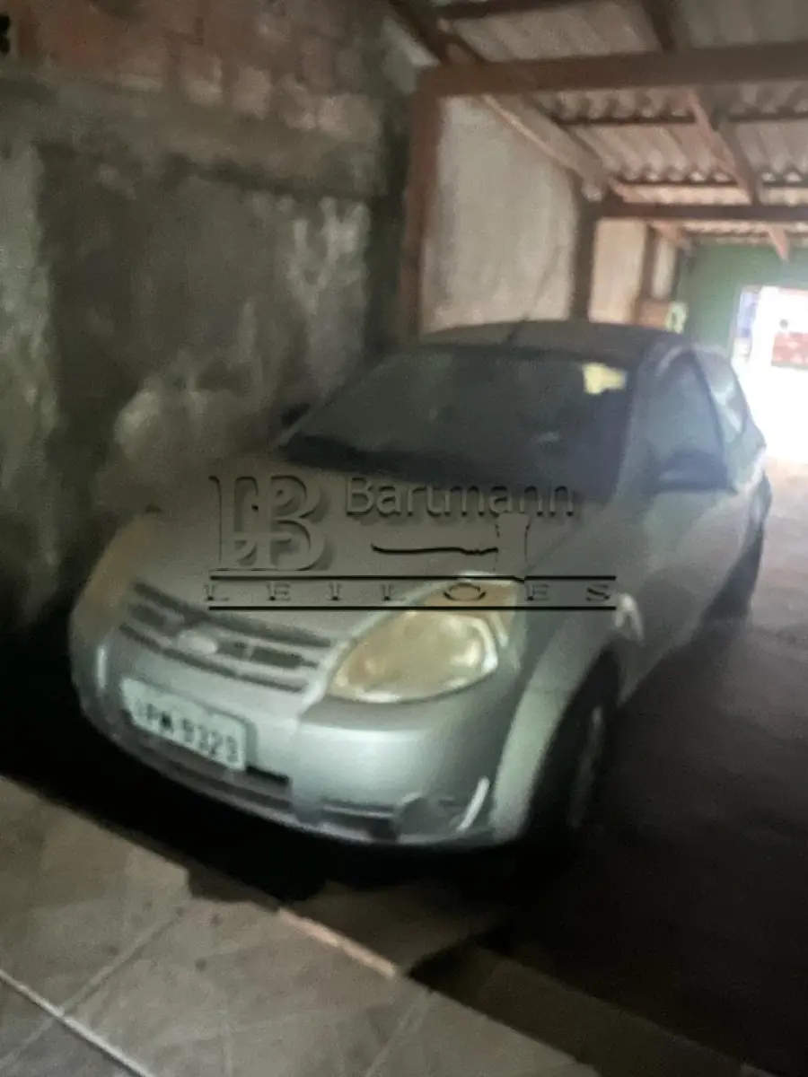 LOTE 001 - Ford KA