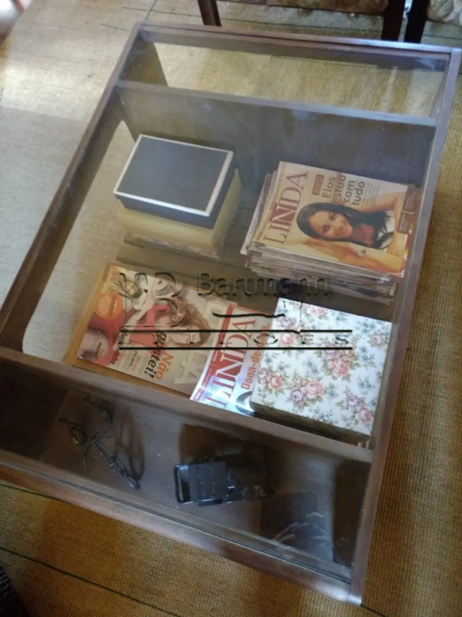 LOTE 013 - Mesa de centro