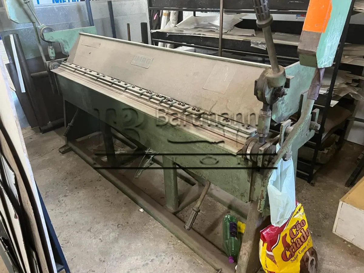 LOTE 006 - Dobradeira