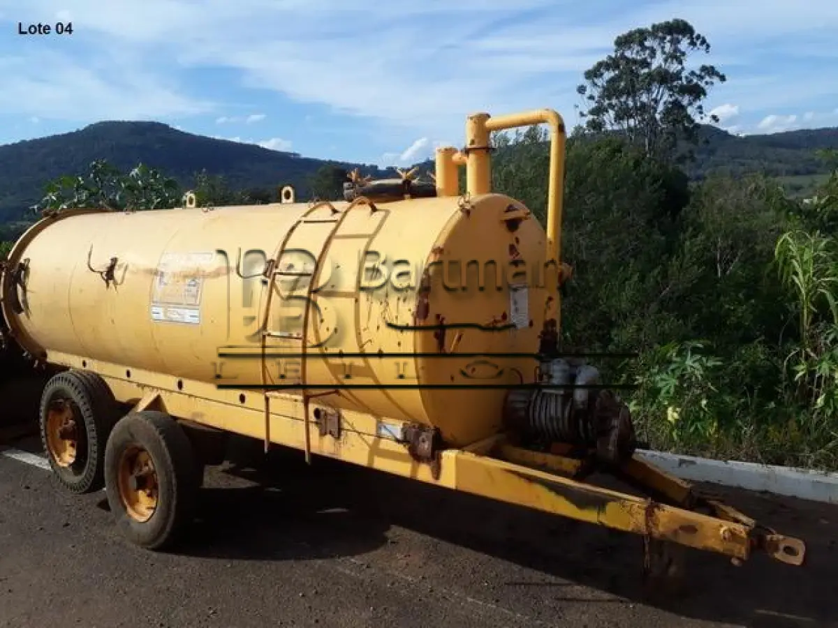 LOTE 004 - Tanque