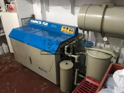 LOTE 001 - Lavadora a seco