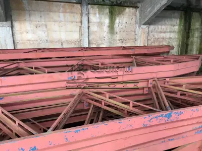 LOTE 001 - Tesouras de ferro