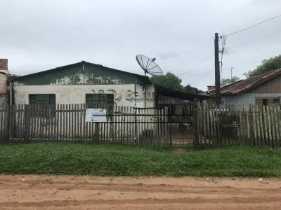 LOTE 001 - Imóvel na rua Ana Francisca