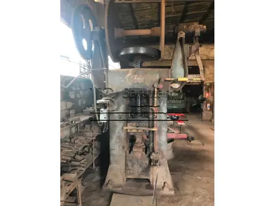 LOTE  - prensa excêntrica