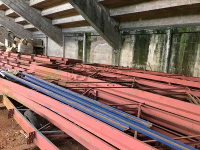 LOTE 001 - Tesouras de ferro