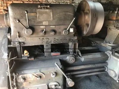 LOTE 001 - Torno Horizontal