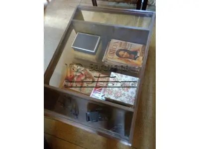 LOTE 013 - Mesa de centro