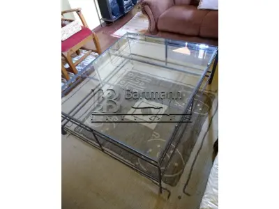 LOTE 006 - Mesa de centro